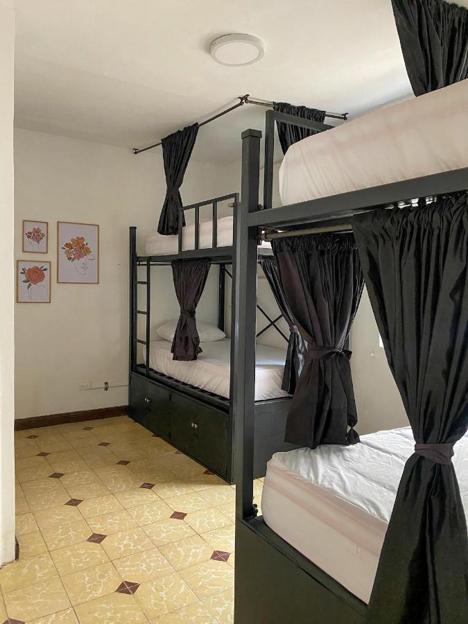 La Palmera Hostel Cali Ngoại thất bức ảnh